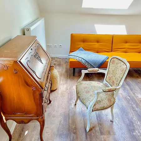 Tatil Evi Gem With Hot Tub, Sauna And Castle View