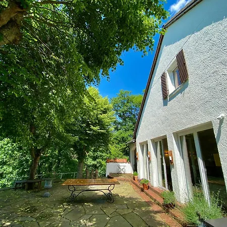 Gem With Hot Tub, Sauna And Castle View *