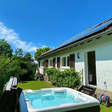 Gem With Hot Tub, Sauna And Castle View 別荘
