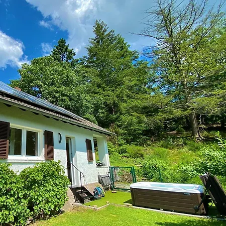 Gem With Hot Tub, Sauna And Castle View