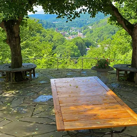 Gem With Hot Tub, Sauna And Castle View