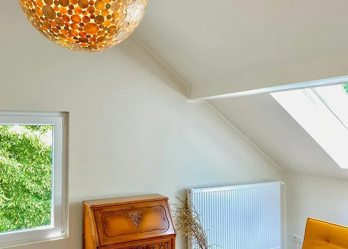 Gem With Hot Tub, Sauna And Castle View