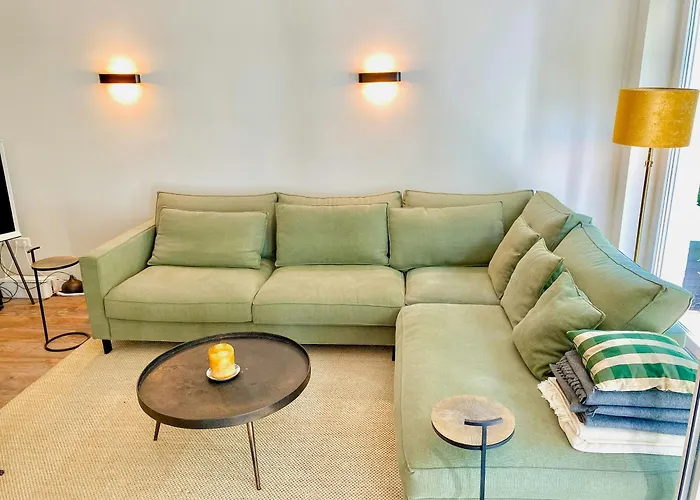 Semesterbostad Gem With Hot Tub, Sauna And Castle View *