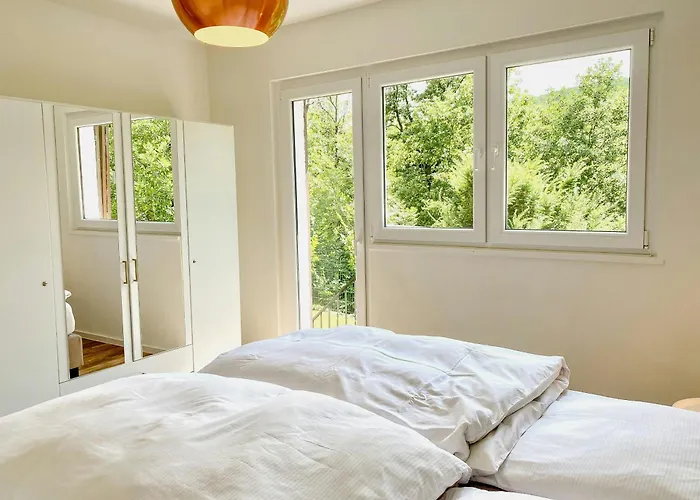 Semesterbostad Gem With Hot Tub, Sauna And Castle View