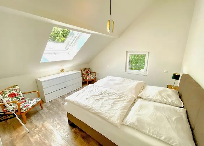 Gem With Hot Tub, Sauna And Castle View