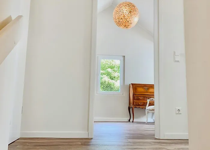 Gem With Hot Tub, Sauna And Castle View Semesterbostad Heimbach