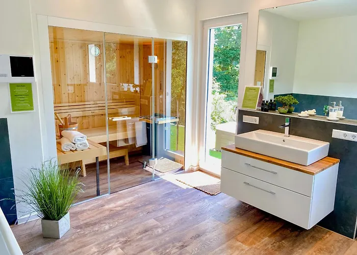 Semesterbostad Gem With Hot Tub, Sauna And Castle View