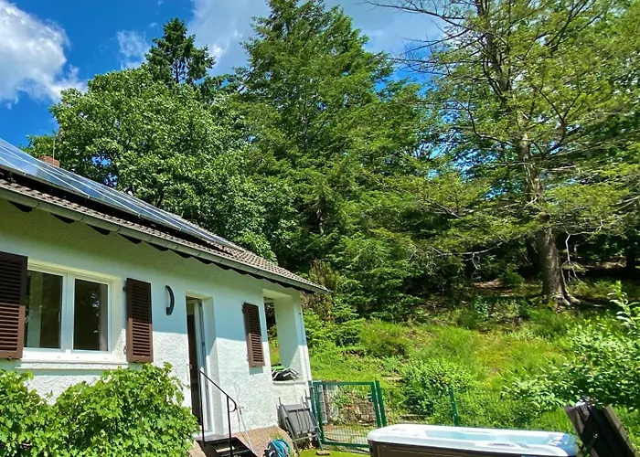 Gem With Hot Tub, Sauna And Castle View